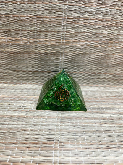 Stones | Orgonite Pyramid