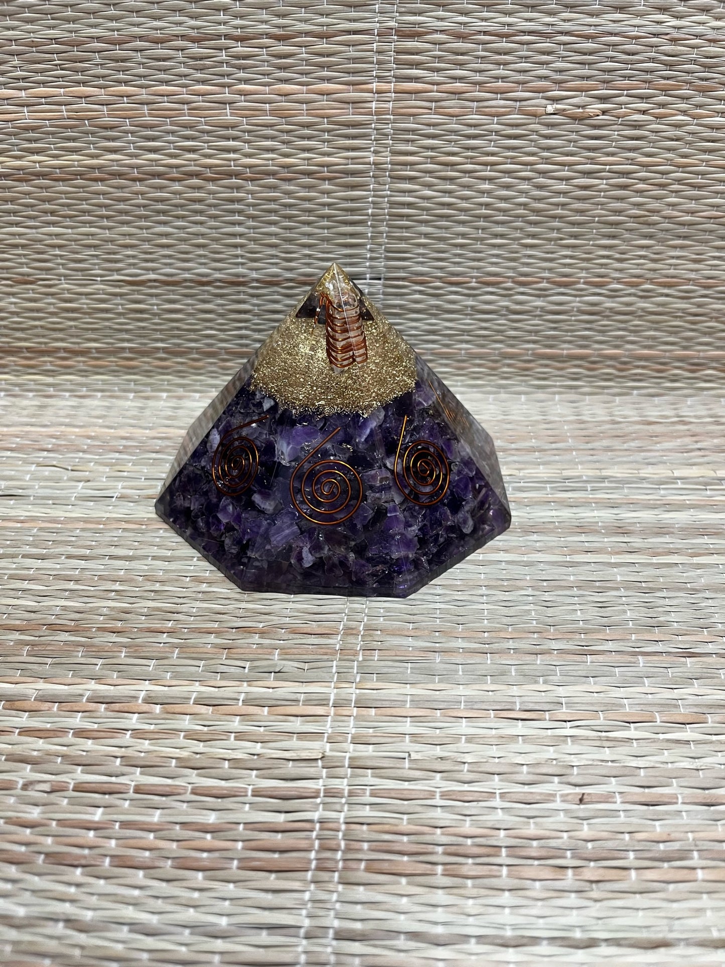 Stones | Octagon Orgonite Pyramid