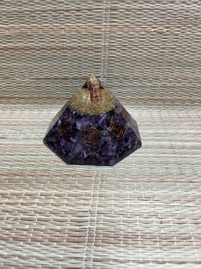 Stones | Octagon Orgonite Pyramid