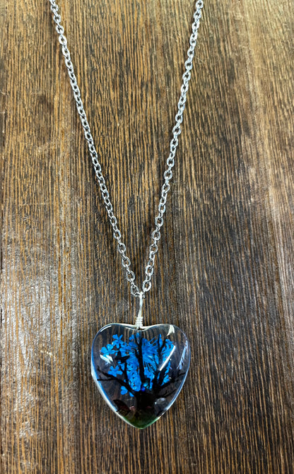 Necklaces |  Heart Shape Resin Dried Flowers Pendant