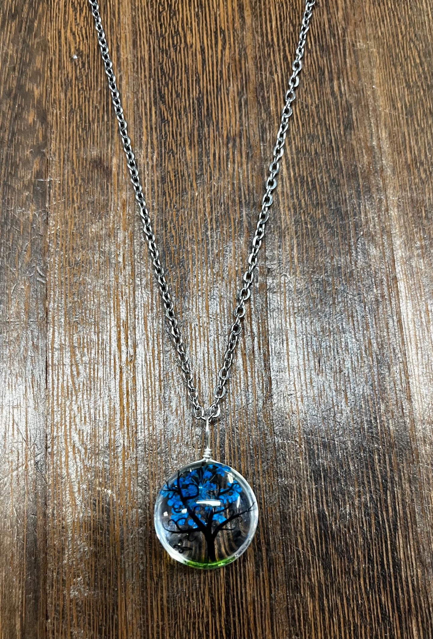 Necklaces |  Circle Shape Resin Dried Flowers Pendant