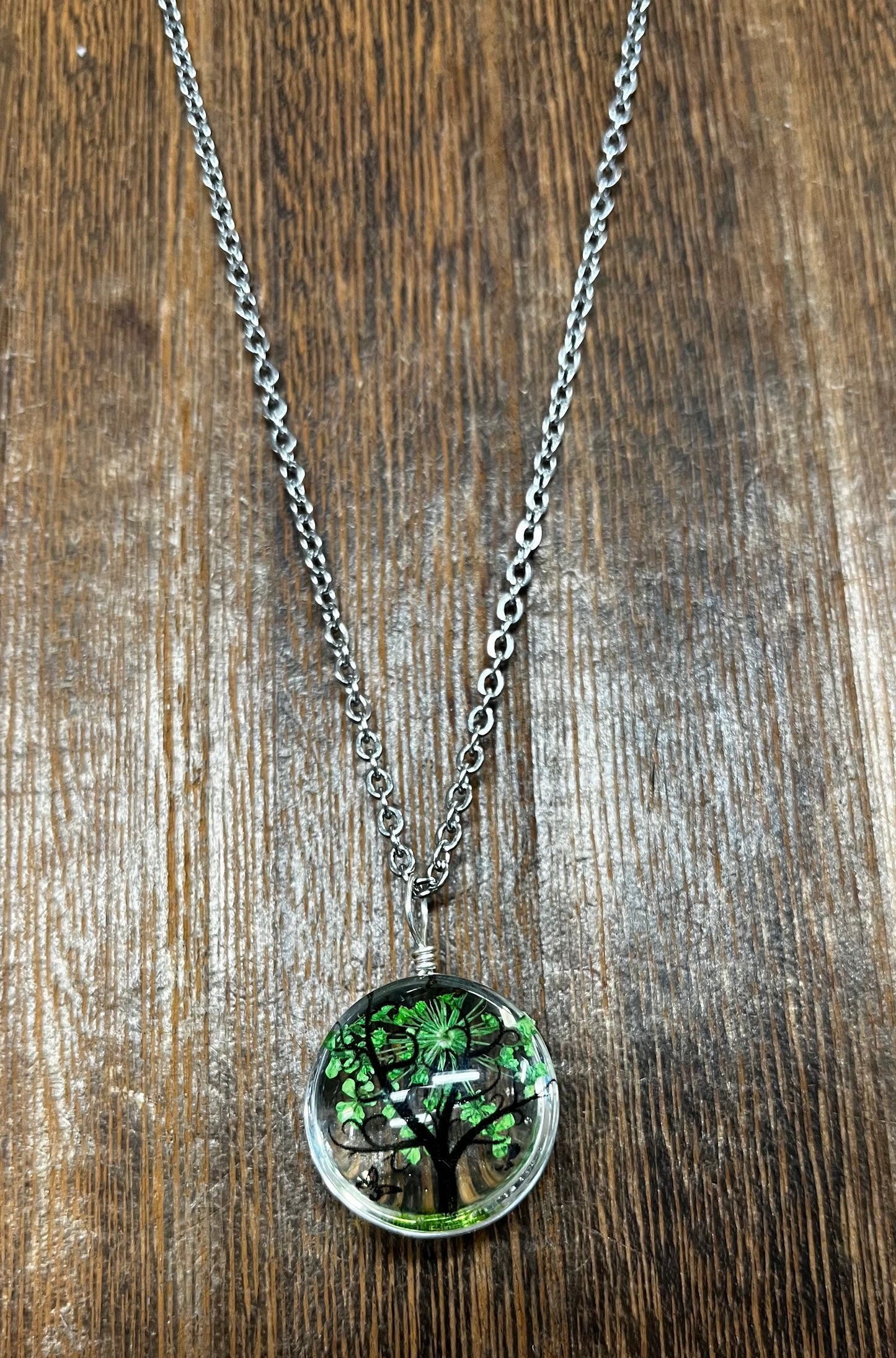 Necklaces |  Circle Shape Resin Dried Flowers Pendant