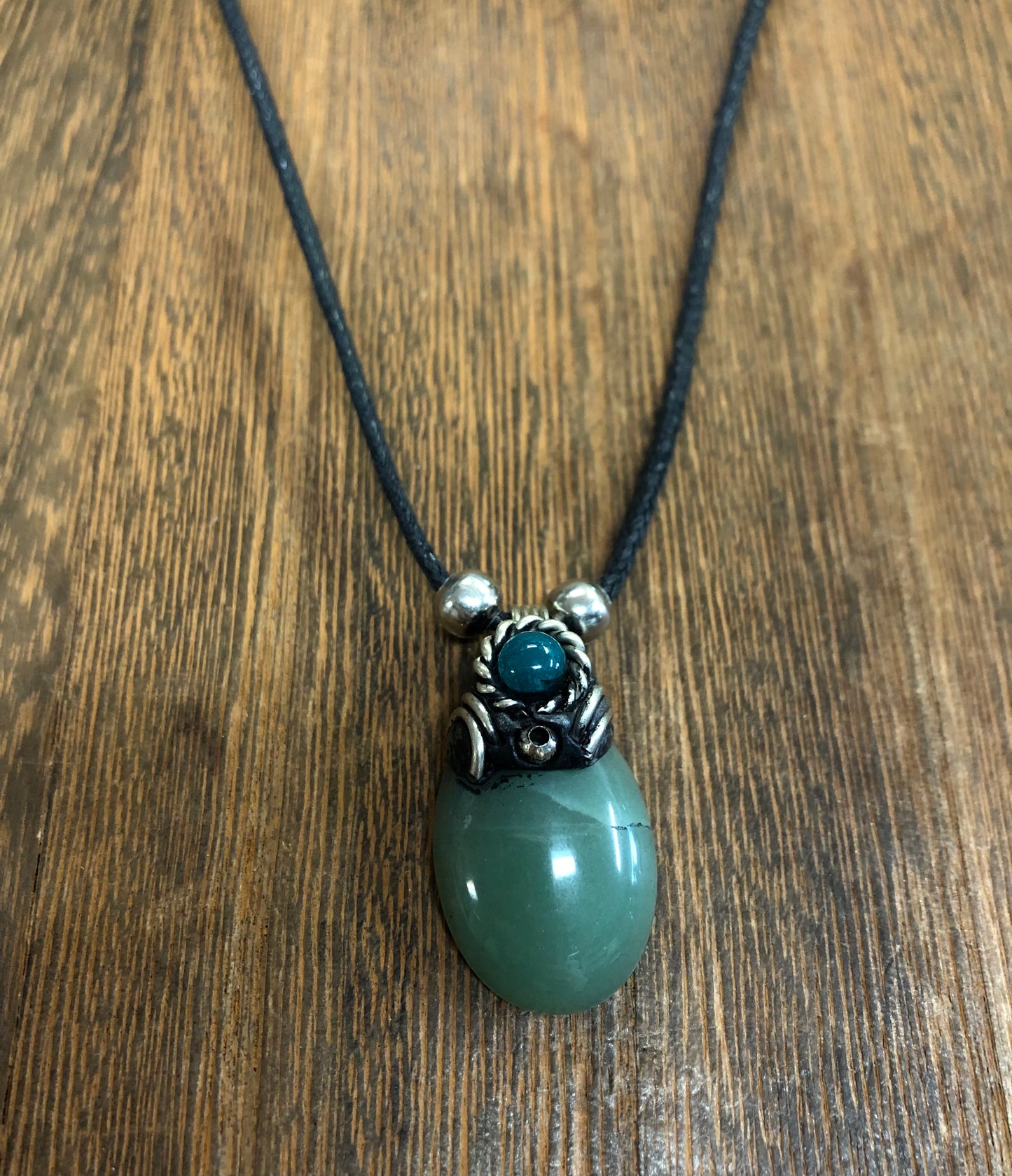 Stone Necklaces | Oval Stone with Turquoise Stone Pendant