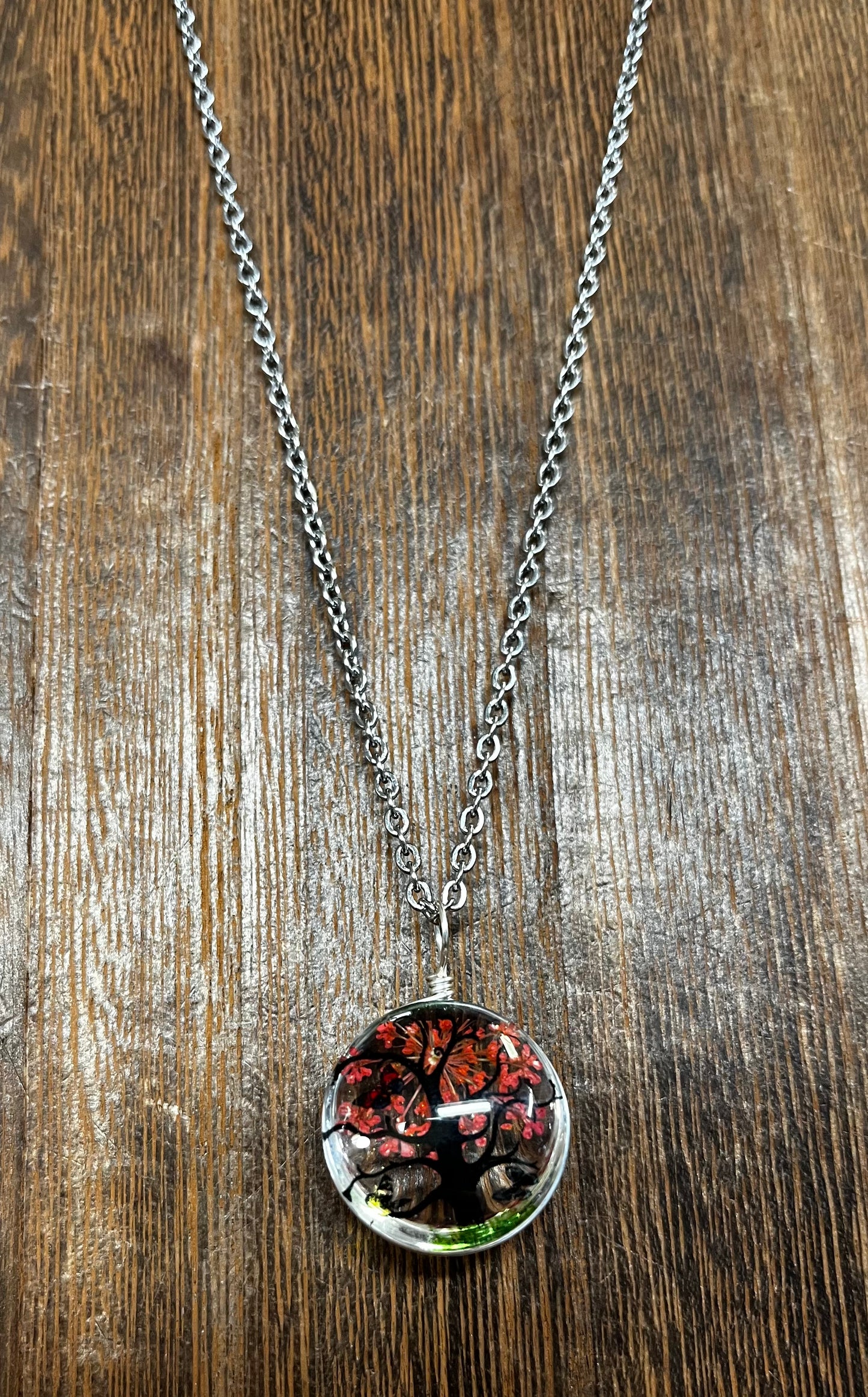 Necklaces |  Circle Shape Resin Dried Flowers Pendant