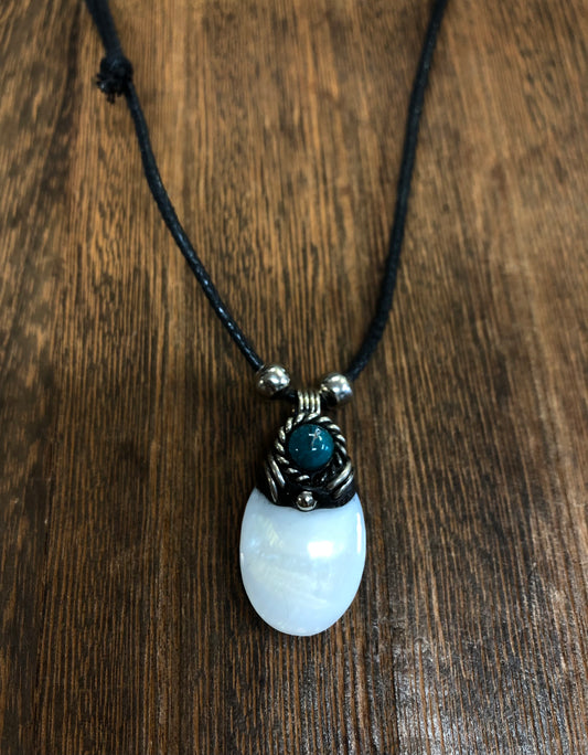 Stone Necklaces | Oval Stone with Turquoise Stone Pendant